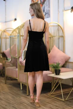 Mini Dresses^Double Second Sweetheart Neck Velvet Skater Dress Black