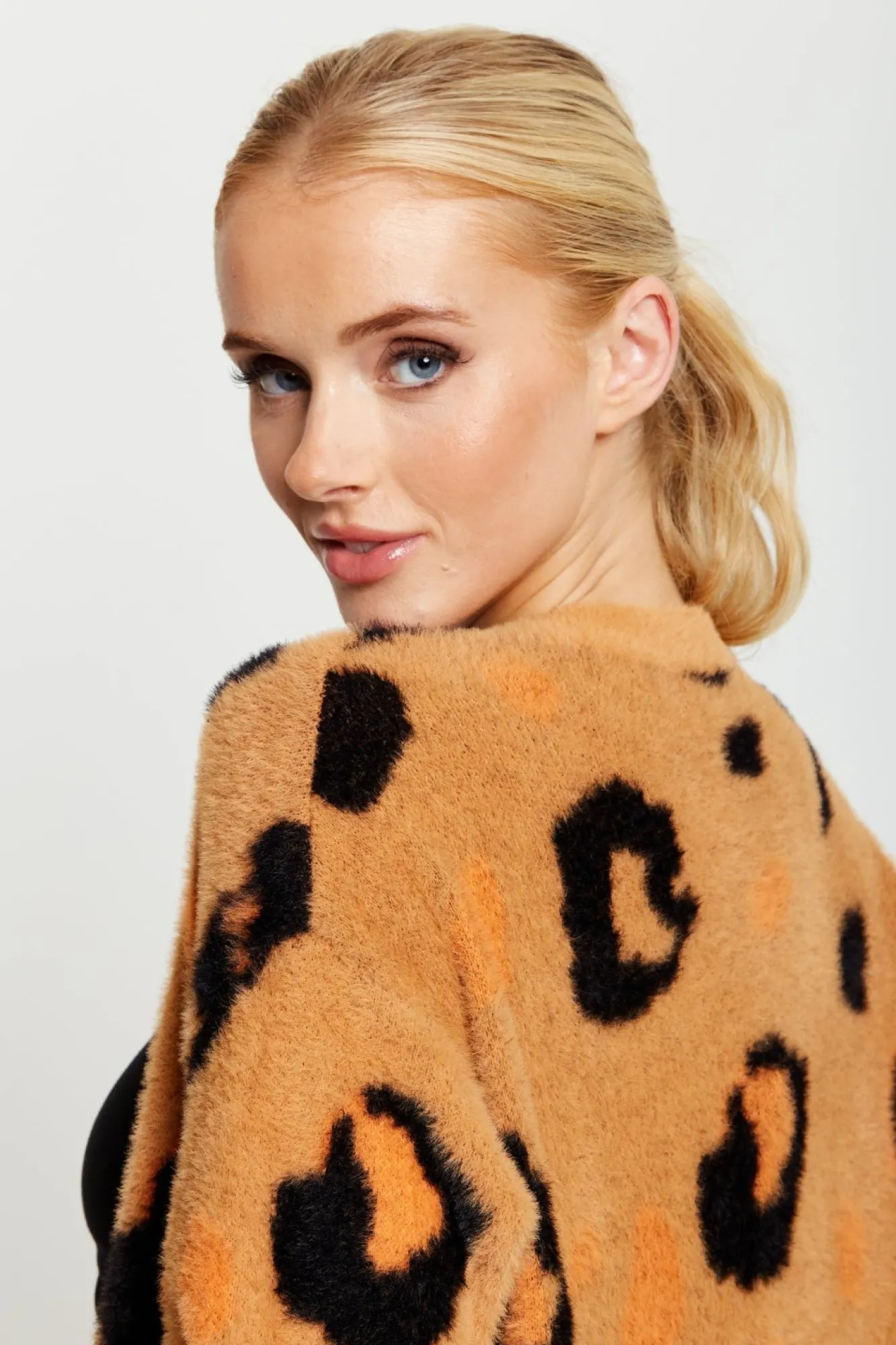 Cardigans^Liquorish Animal Pattern Longline Cardigan In Brown Orange