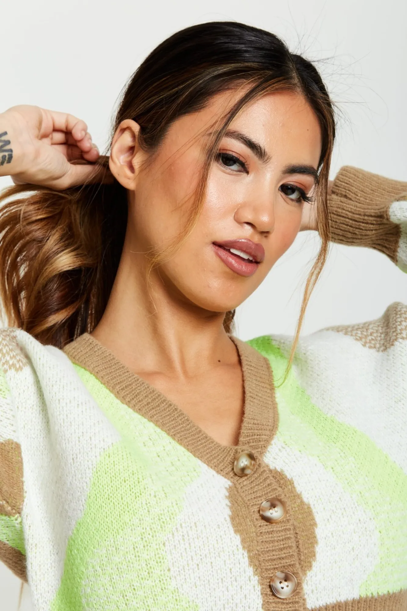 Cardigans^Liquorish Cardigan In Brown, Green And Cream Multicolour
