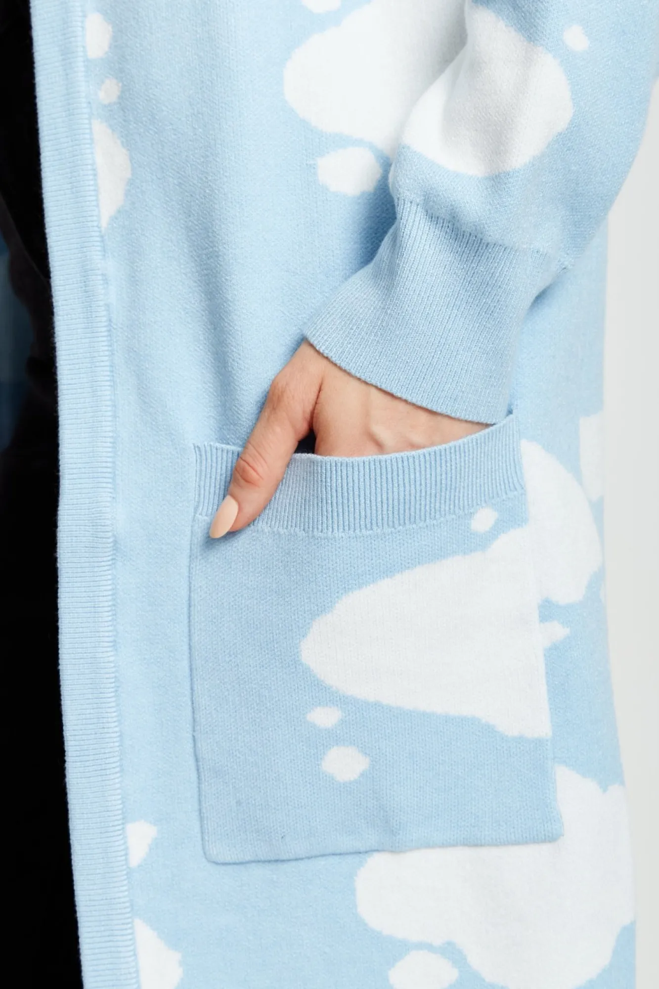Cardigans^Liquorish Cloud Pattern Longline Cardigan In Light Blue