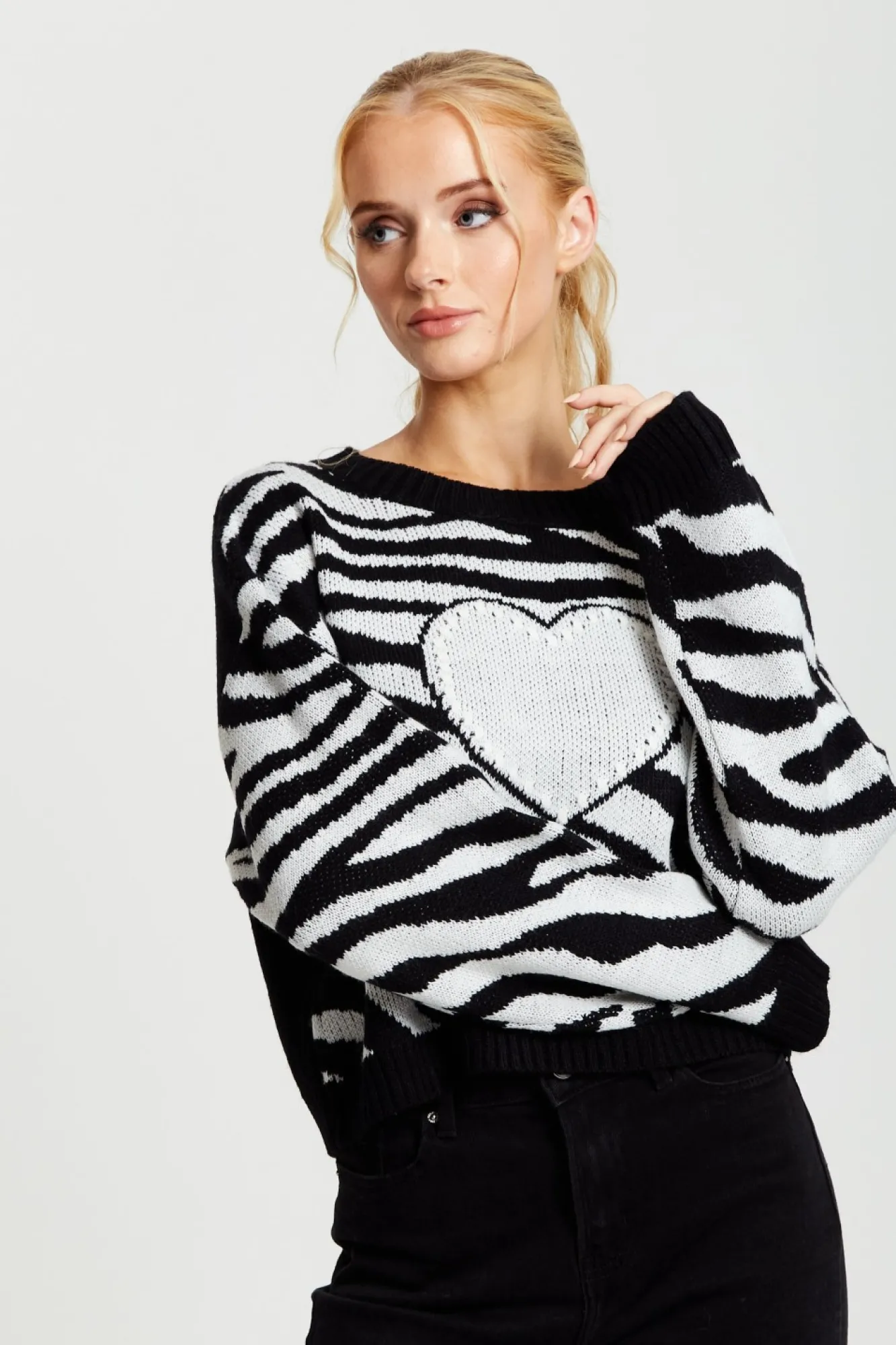 Jumpers^Liquorish Heart Jumper In And White Zebra Pattern Black
