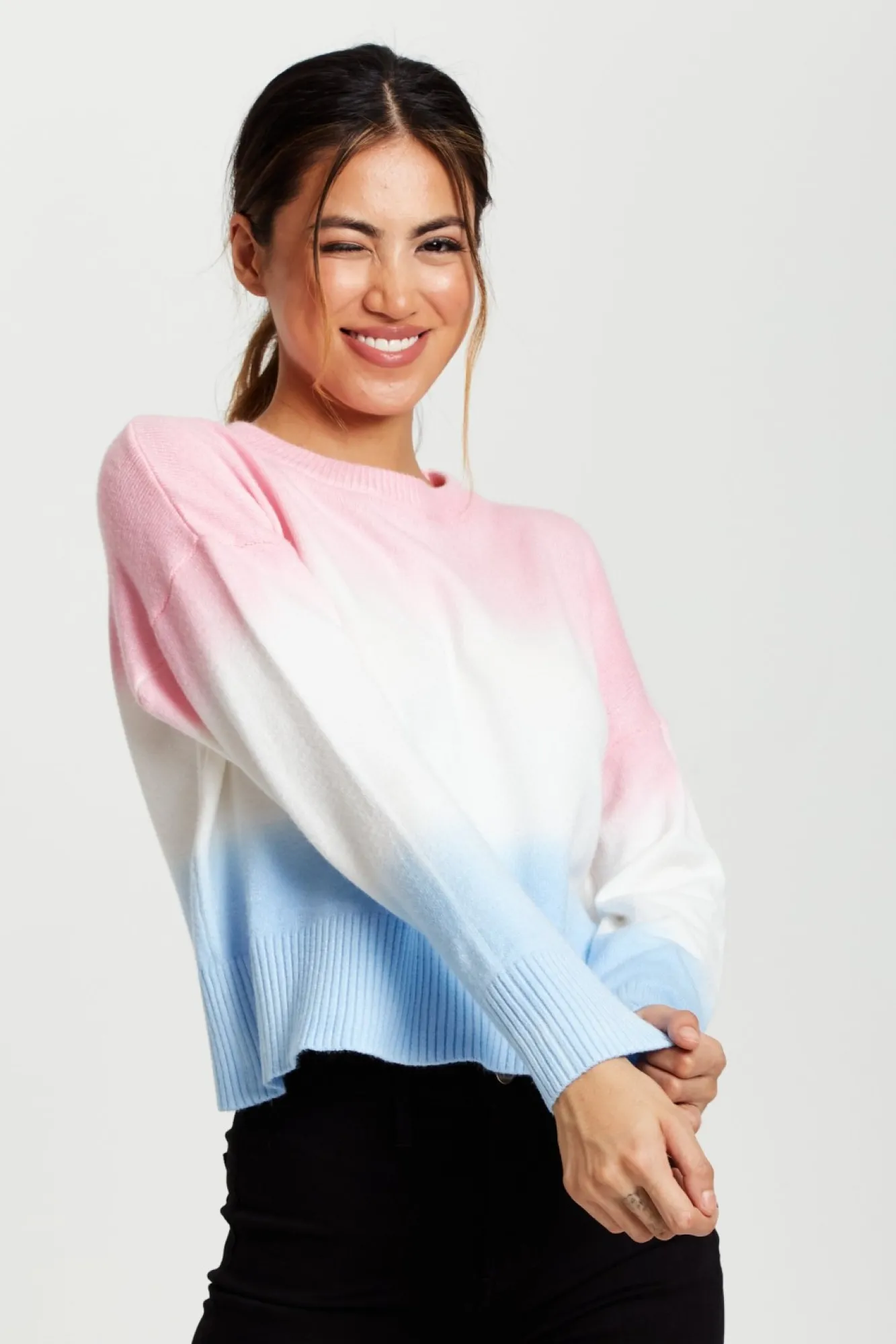 Jumpers^Liquorish Ombre Pattern Jumper In Pink, White And Blue Multicolour