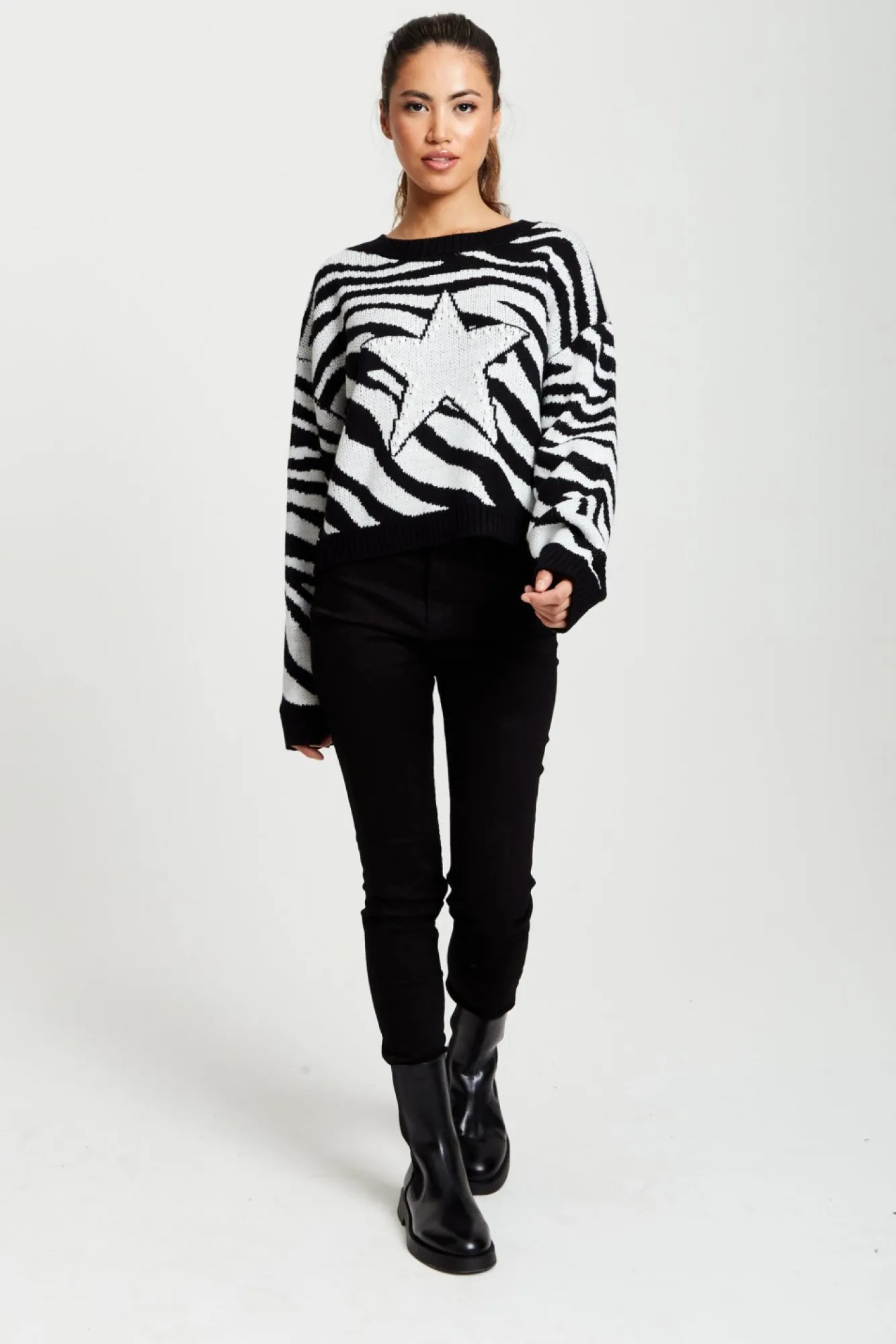Jumpers^Liquorish Star Jumper In And White Zebra Pattern Black