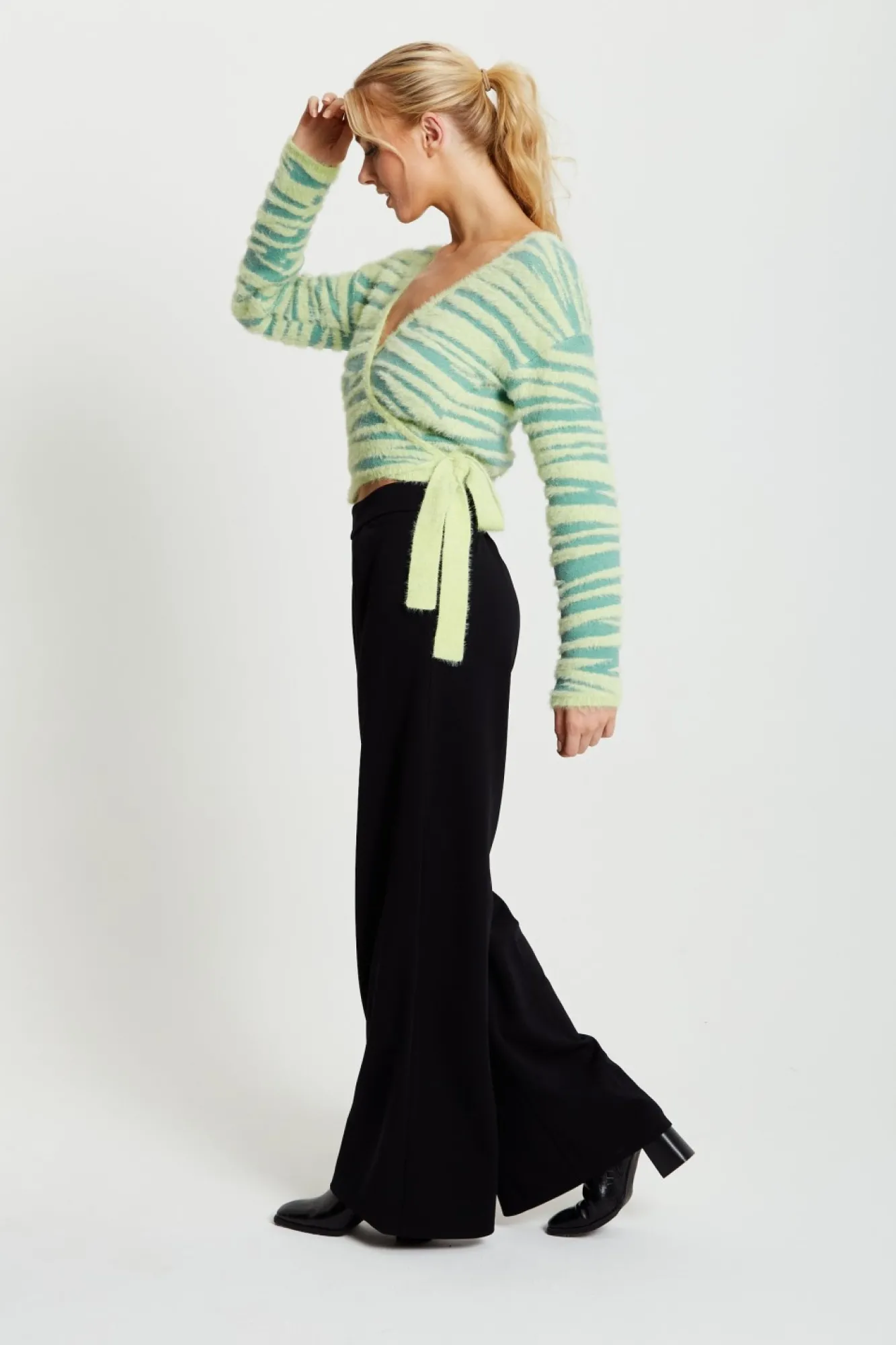 Cardigans^Liquorish Textured Zebra Wrap Cardigan In Yellow And Green Yellowgreen