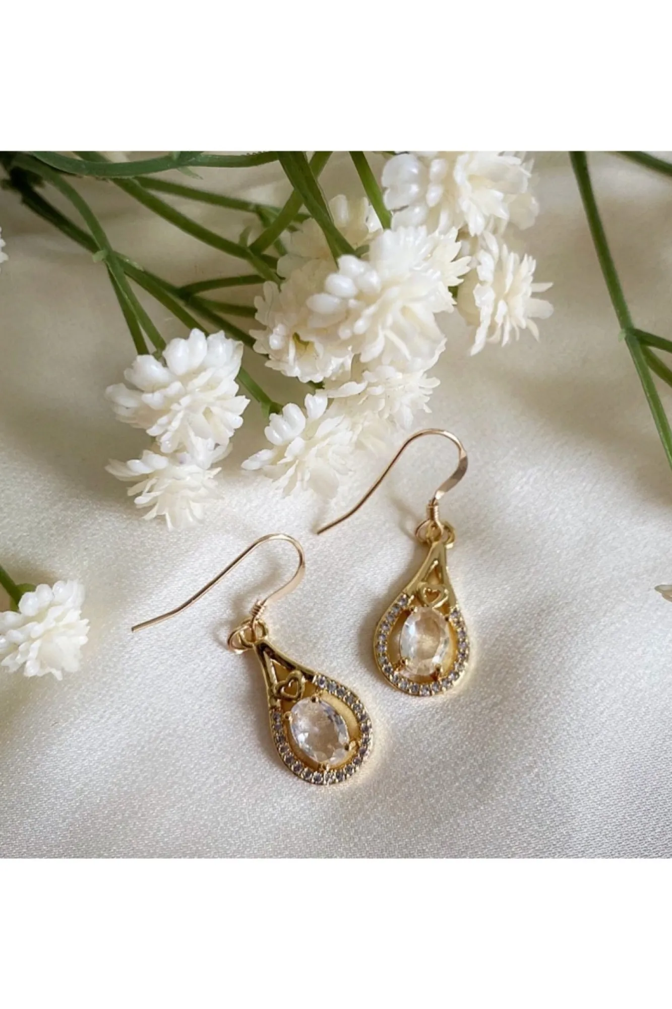Jewellery^Wisteria London Esmeralda Clear Teardrop Earrings White